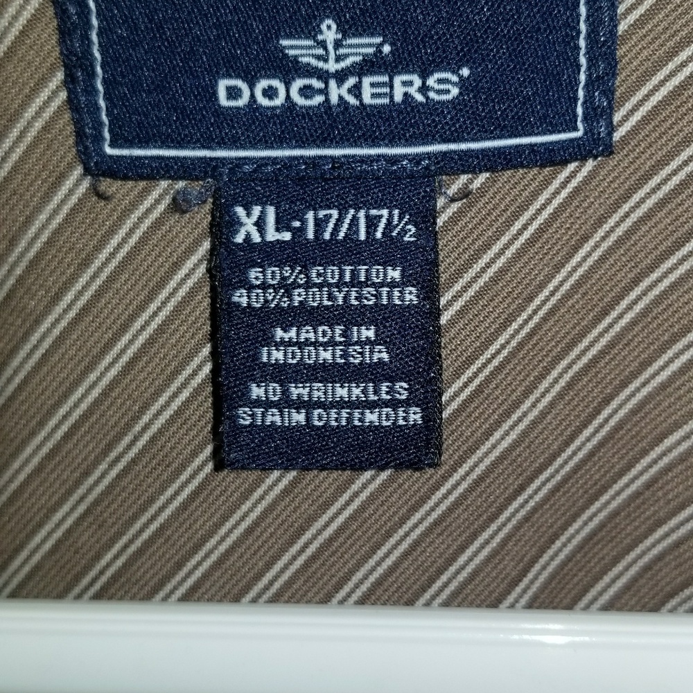 Mens XL 17-17 1/2" neckbutton down dress shirt